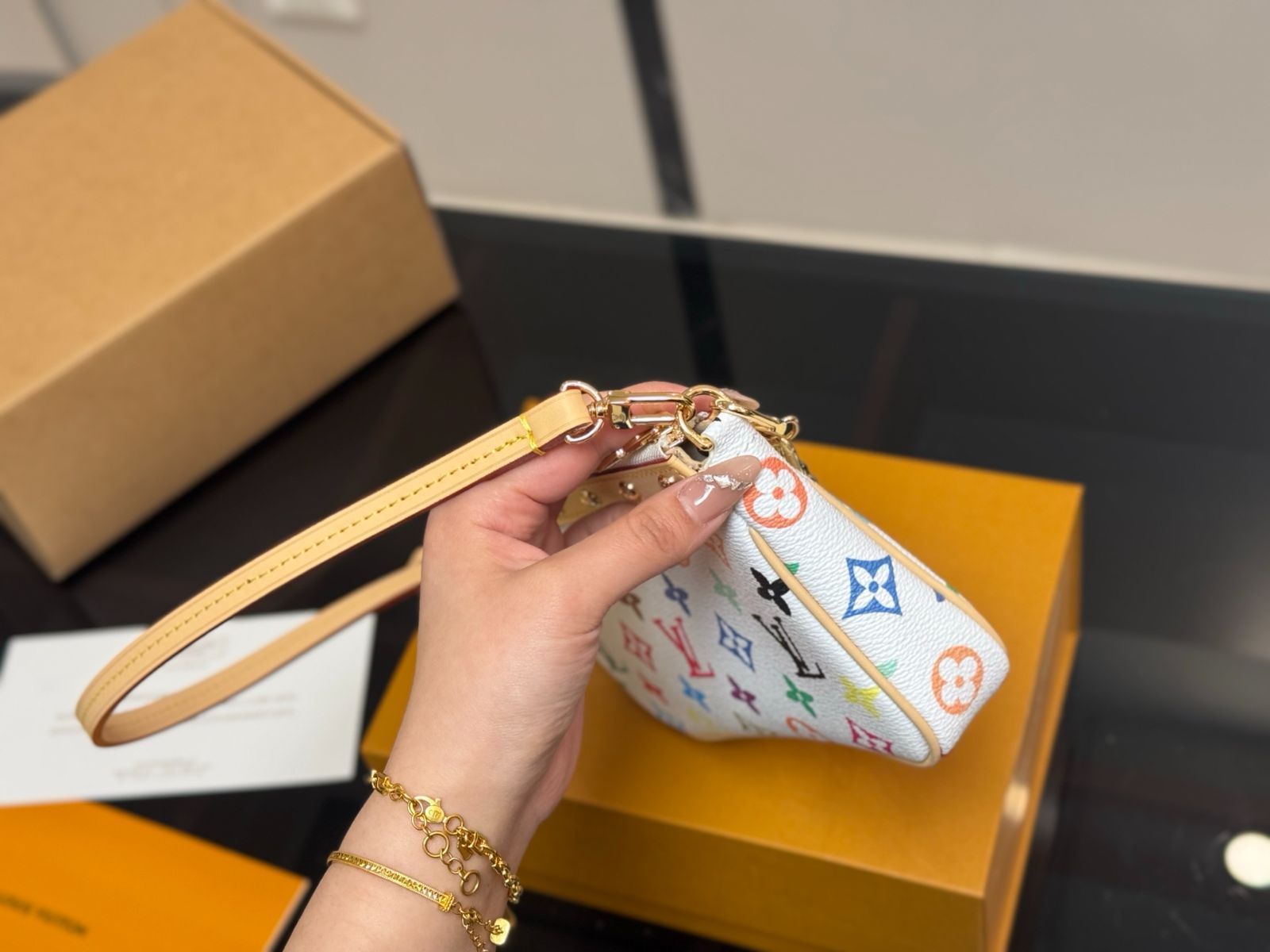 【今日特価】LV New Hot Selling Mahjong Bag 21×12cm | LV マホンジョンバッグ 21×12cm 新ブランド 【今日特価】LV New Hot Selling Mahjong Bag 21×12cm | LV マホンジョンバッグ 21×12cm 新ブランド
