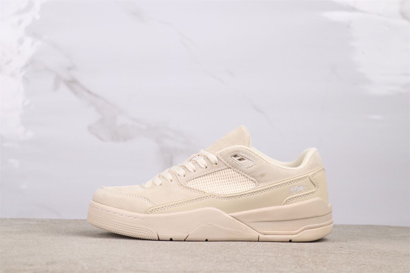 【今日特価】Nike FZ9854-200 ナイキ FZ9854-200 ライトブラウン