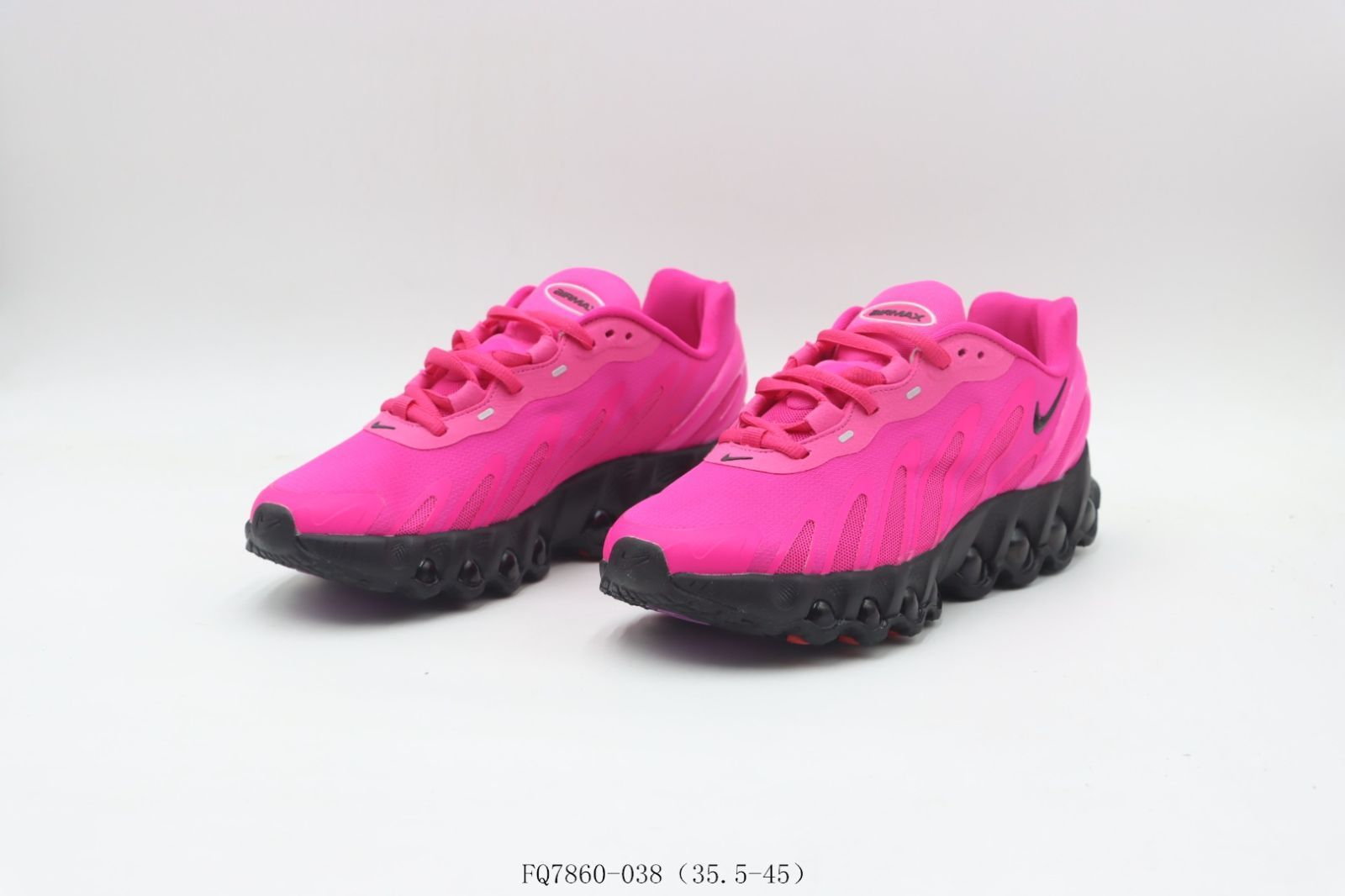 ナイキ / NIKE ナイキMAXランニングシューズ ピンクブラック FQ7860-038 ナイキ / NIKE ナイキMAXランニングシューズ ピンクブラック FQ7860-038