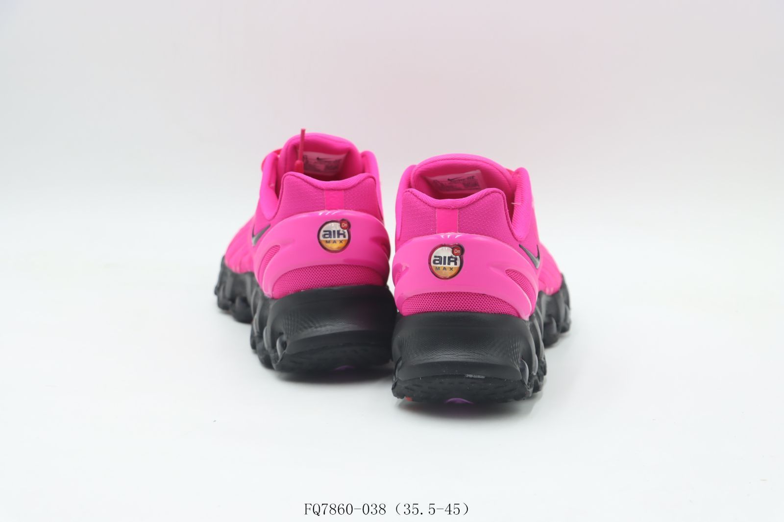 ナイキ / NIKE ナイキMAXランニングシューズ ピンクブラック FQ7860-038 ナイキ / NIKE ナイキMAXランニングシューズ ピンクブラック FQ7860-038