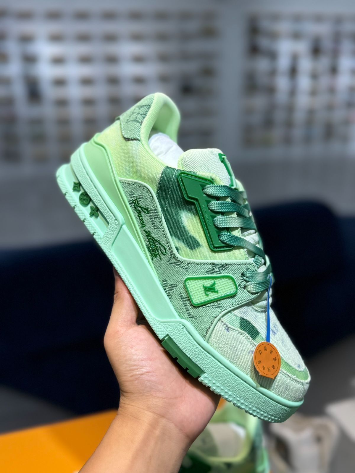 Louis Vuitton Trainer 配色 - グリーンの3色デニム