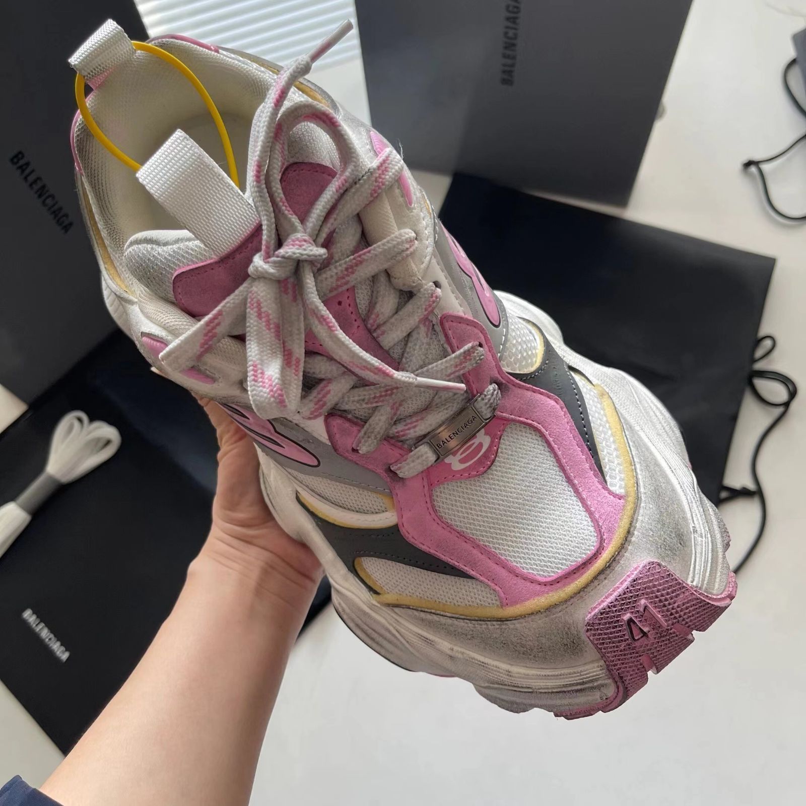 BALENCIAGA CARGO sneaker