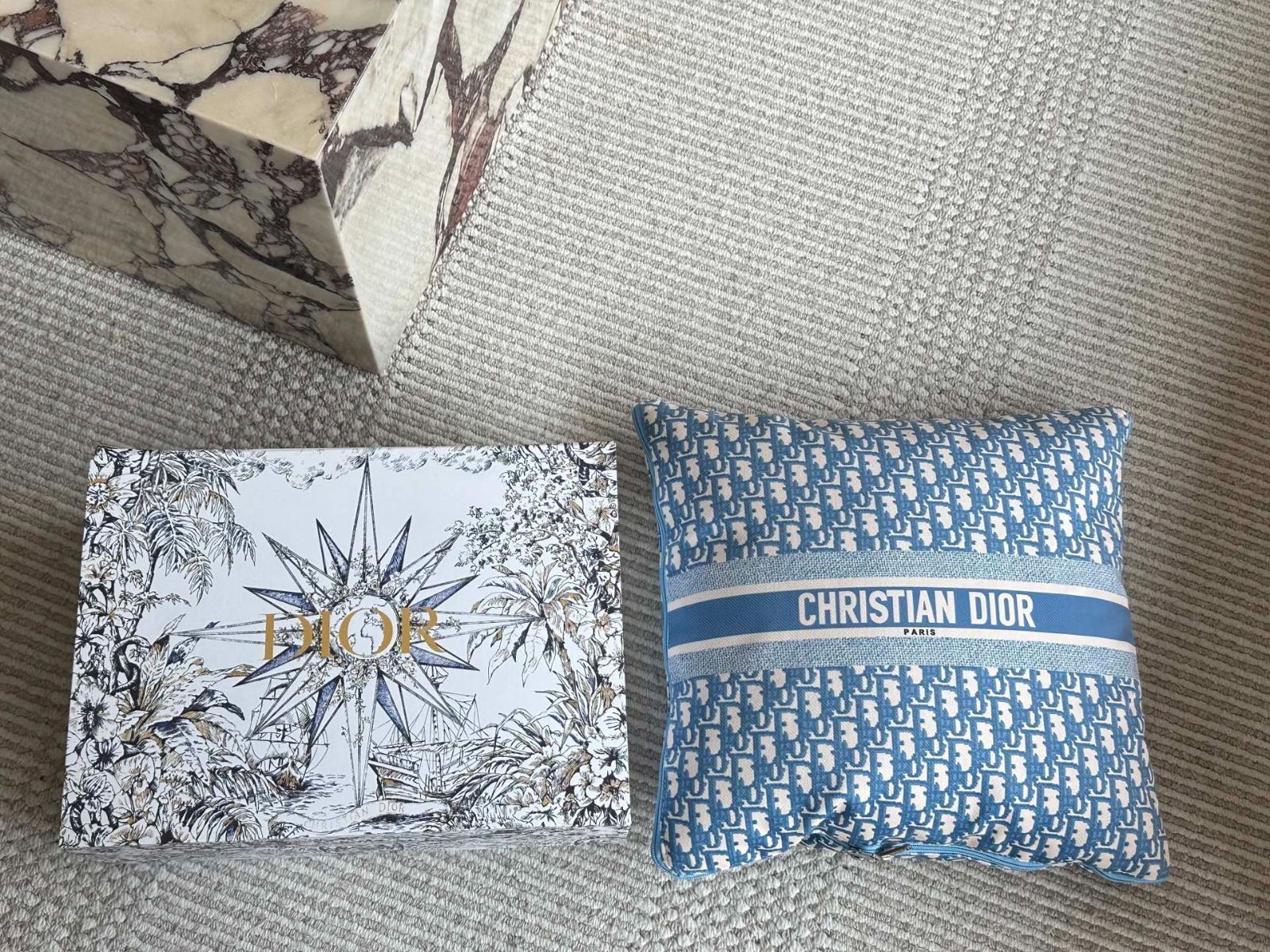 【今日特価】BrandName Multipurpose Pillow Quilt | ブランド名 マルチピロークイーン