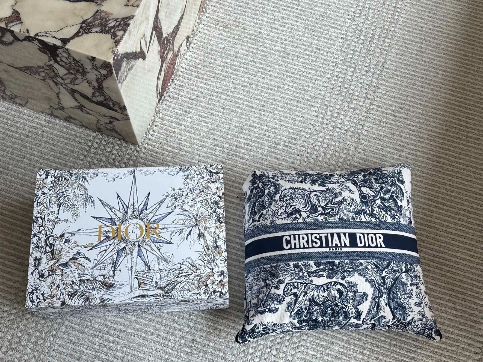 【今日特価】BrandName Multipurpose Pillow Quilt | ブランド名 マルチピロークイーン
