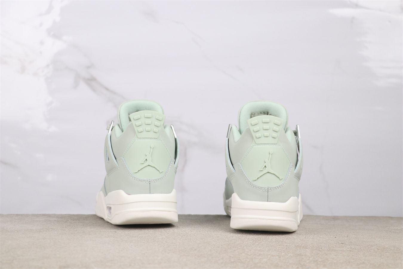 【今日特価】Air Jordan 4 HV0823-003 エアジョーダン 4 代 HV0823-003 シーフォームグリーン