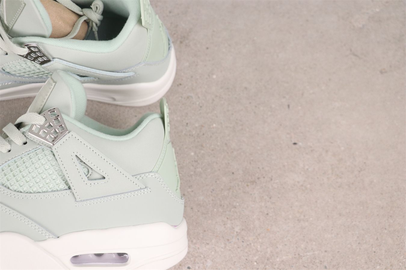 【今日特価】Air Jordan 4 HV0823-003 エアジョーダン 4 代 HV0823-003 シーフォームグリーン