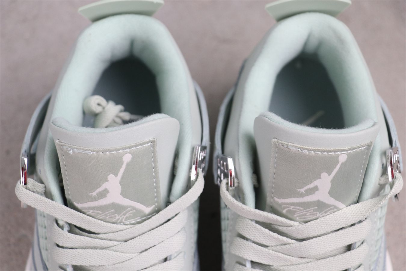 【今日特価】Air Jordan 4 HV0823-003 エアジョーダン 4 代 HV0823-003 シーフォームグリーン