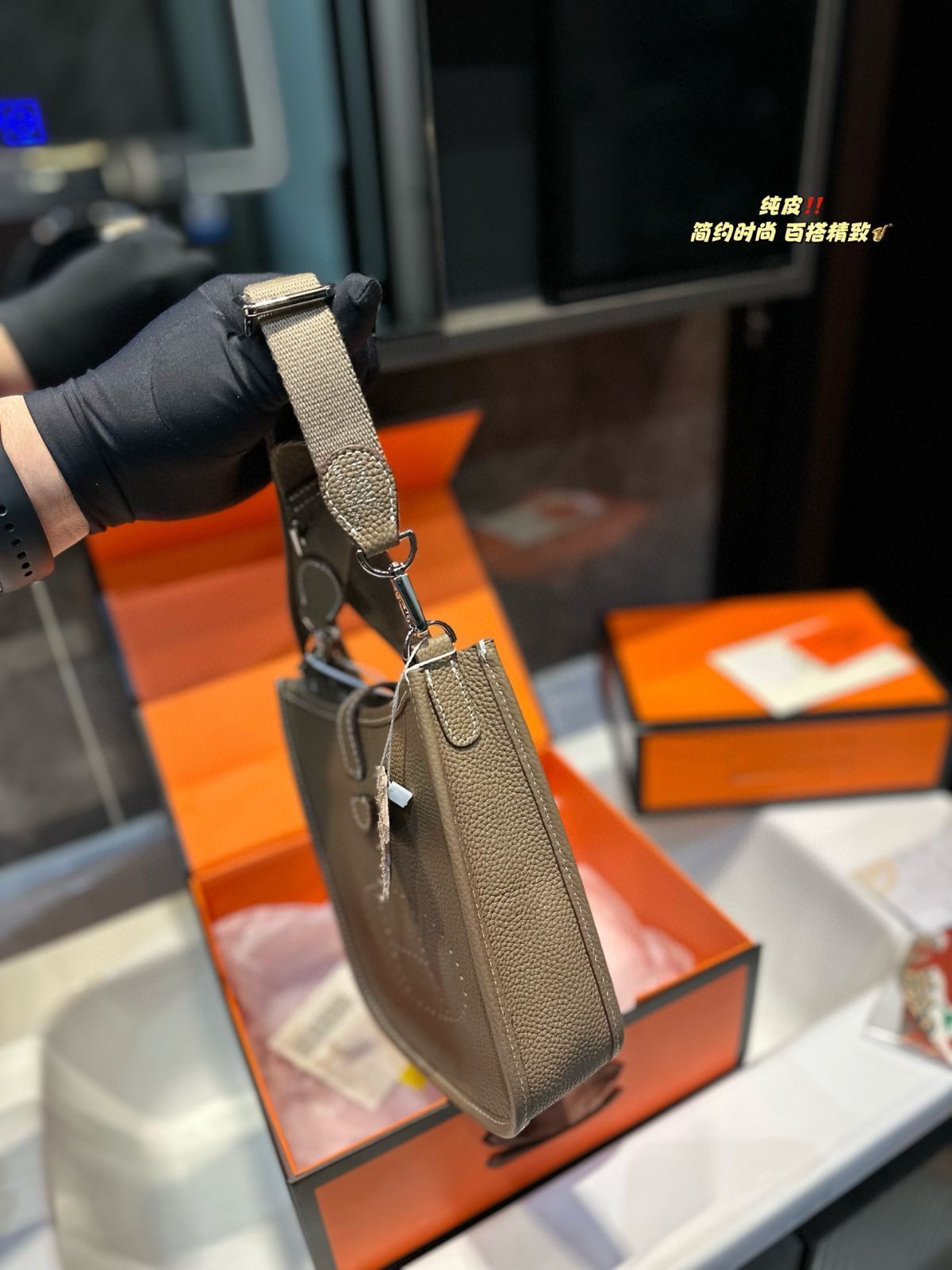 エルメスイブリーン、小銭入れ、手首バッグ、財布、ショルダーバッグ、斜めがけも可能