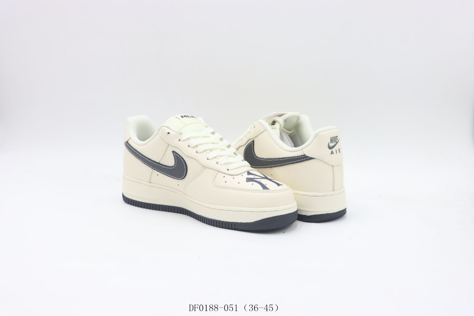 【今日特価】ナイキ Nike スケートシューズ nDF0188 - 051 白灰色