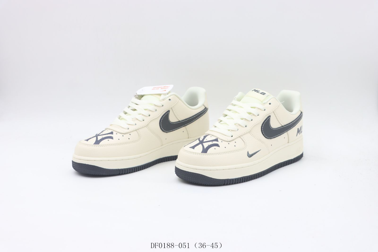 【今日特価】ナイキ Nike スケートシューズ nDF0188 - 051 白灰色