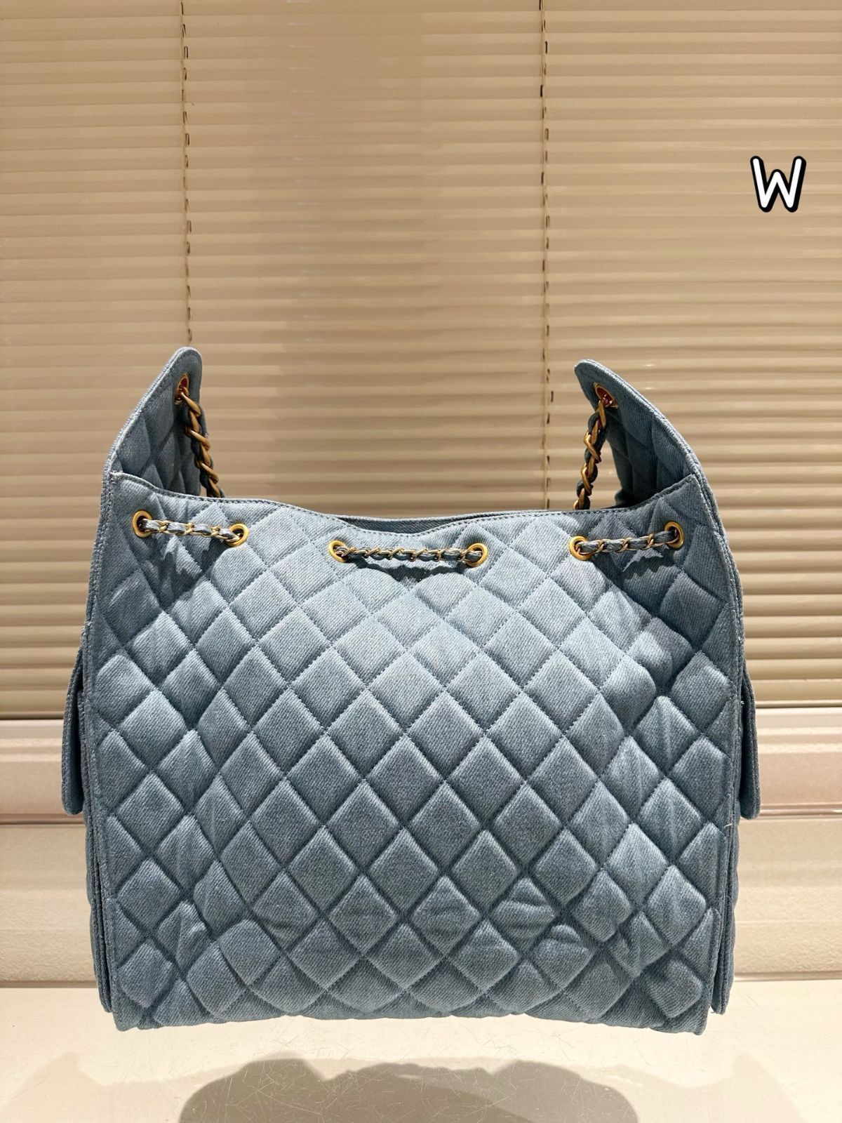 【今日特価】Chanel Hobo アームバッグ ヴィンテージゴールドボタン デニム 菱格紋