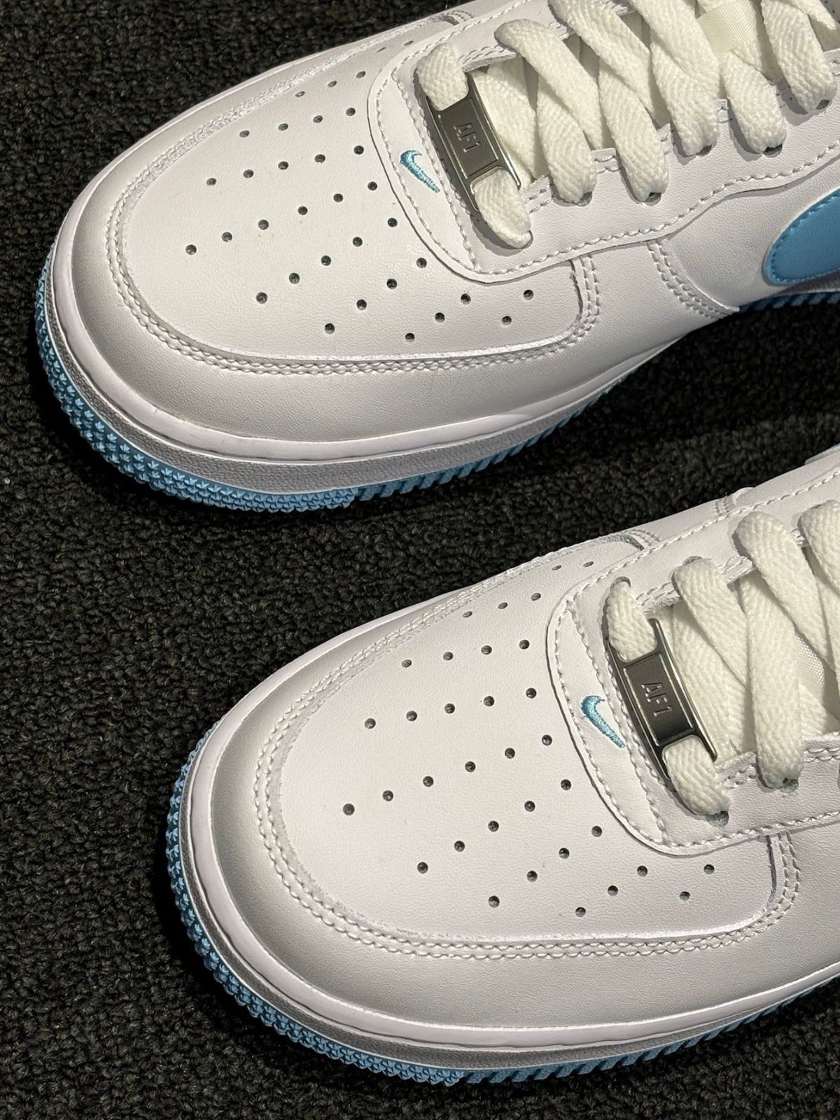 NIKE AIR FORCE 1 '07 ナイキ エアフォース1 07 メンズ レディース スニーカー ローカット WHITE/AQUARIUS BLUE/WHITE ホワイト FQ4296-100｜本日限定特価｜新品未使用