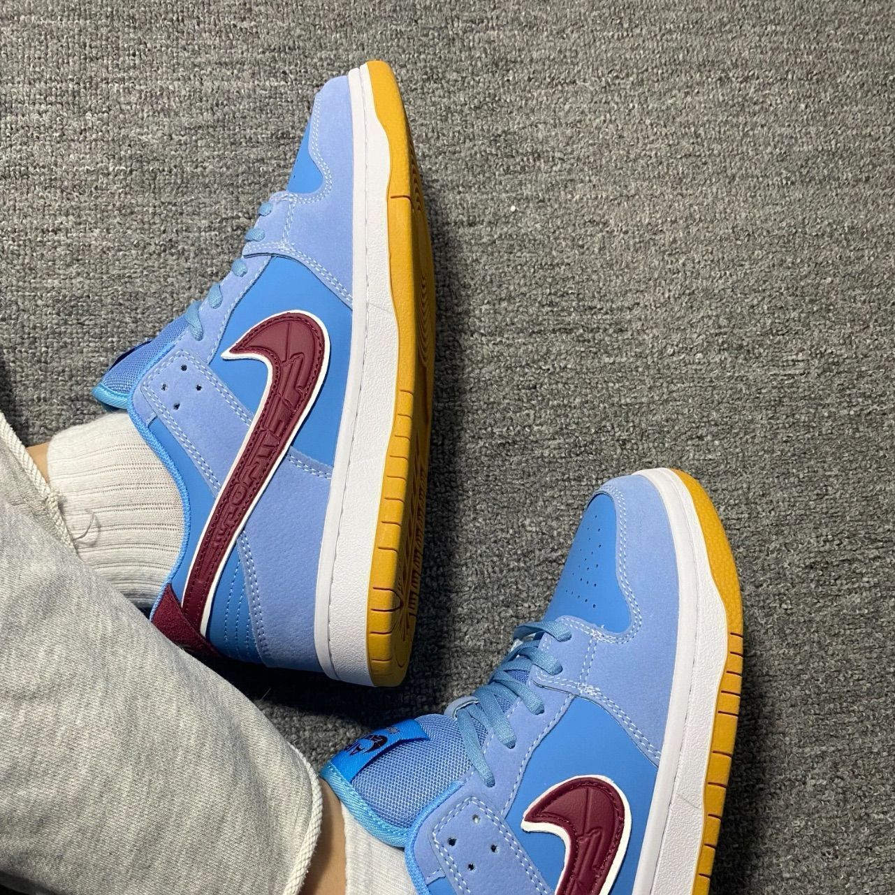 NIKE SB DUNK LOW PRO 【PHILLIES】 ナイキ SB ズーム ダンク ロー プロ VALOR BLUE/TEAM MAROON dq4040-400
