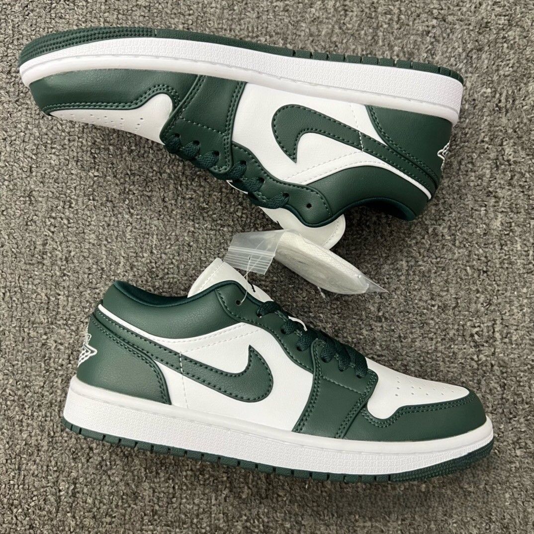 お値下げしました??即購入?? NIKE Air Jordan 1 Low AJ1 dc0774-113v スニーカー男女兼用ジョーダン