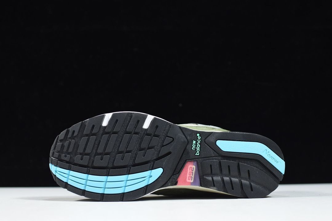 ダブルタップス × ニューバランス 992 グレーM992WT