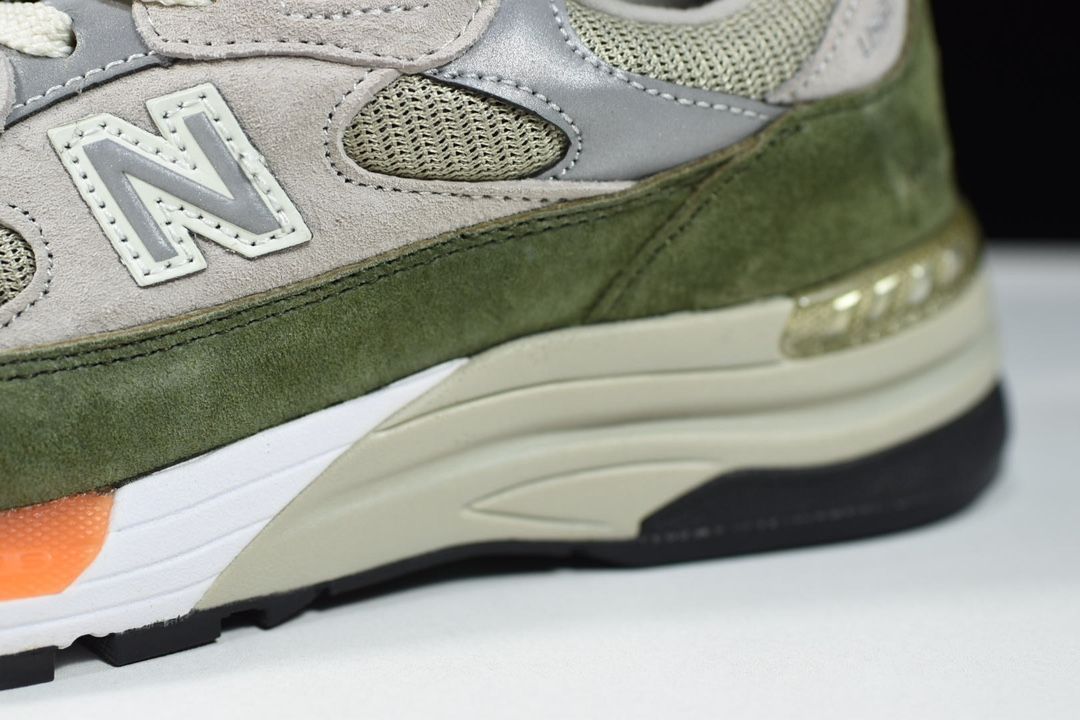 ダブルタップス × ニューバランス 992 グレーM992WT