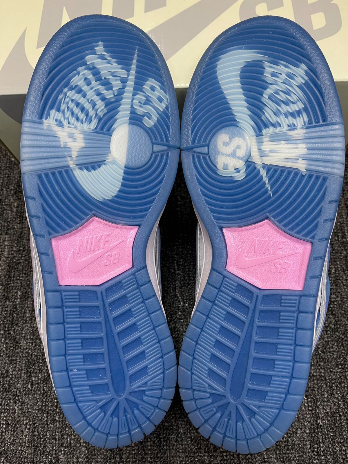 Nike ボーンレイズド × ナイキ SB ダンク ロー プロ QS ワン ブロック アット ア タイム ナイキ FN7819-400 メンズ スニーカー ランニングシューズ 21SN-FN7819-400｜本日限定特価｜新品未使用