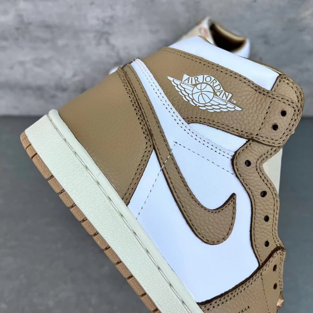 Air Jordan 1 Retro High OG エアジョーダン1 レトロ ハイ OG FN6622-201