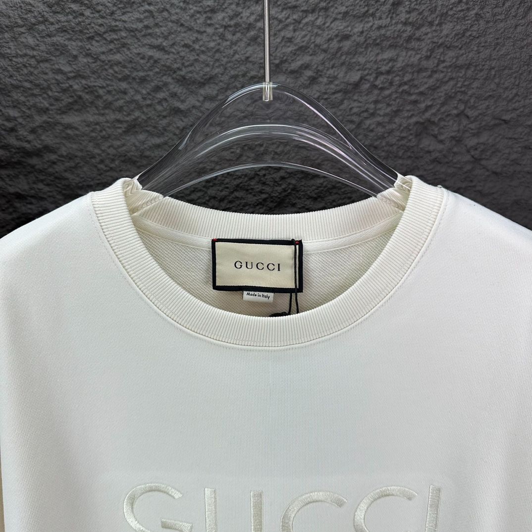 GUCCI ロゴ刺繍 クルーネックスウェット [本日特価|新品未使用品]