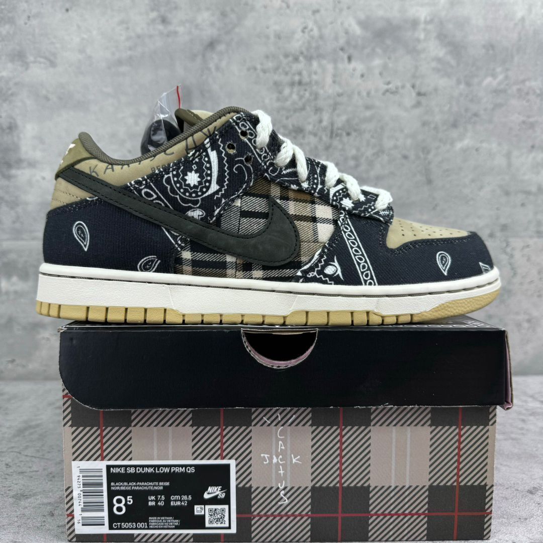 NIKE travis scott x nk sb dunk low ts NIKE travis scott x nk sb dunk low ts