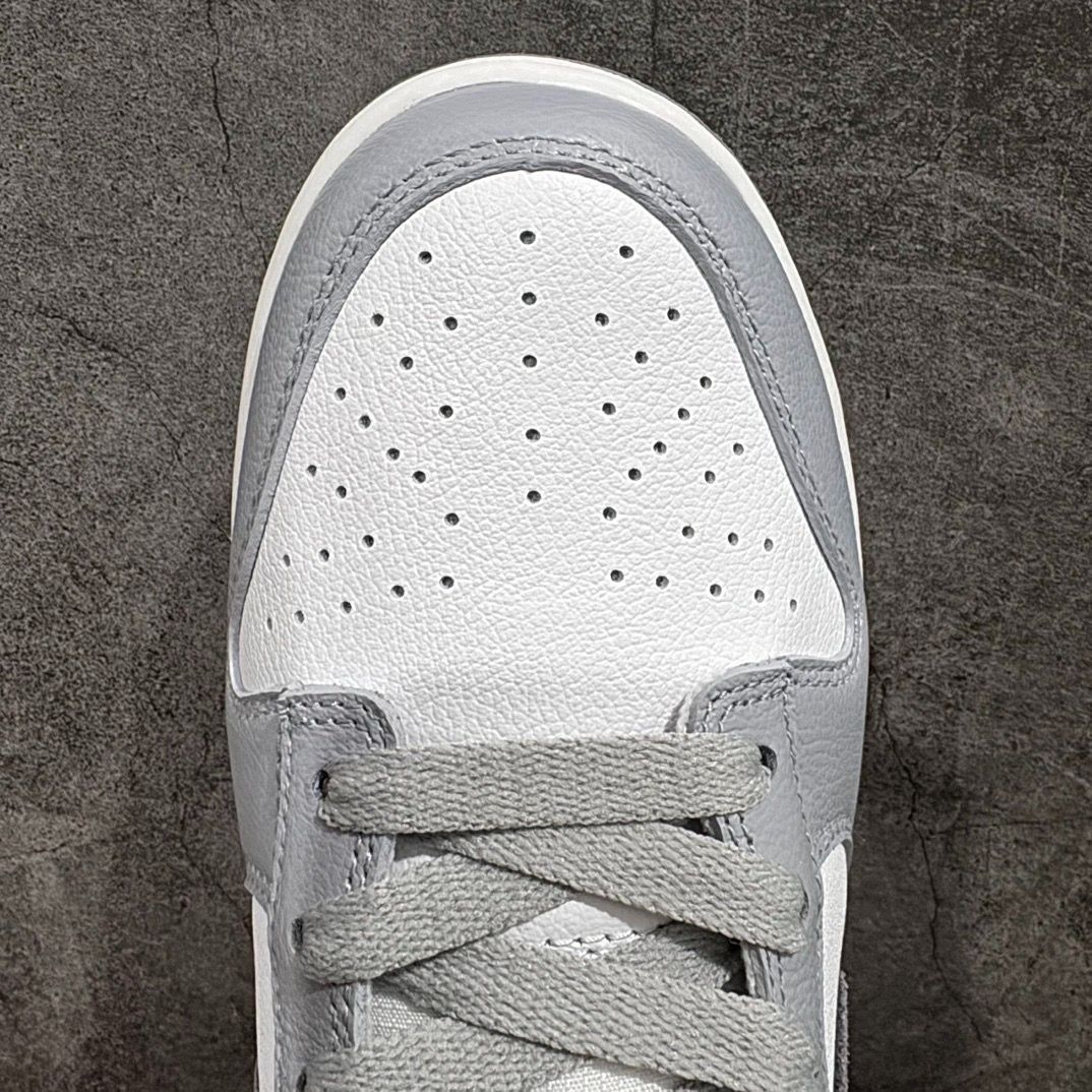 ?大特価???即購入??新品 箱付 未使用 Nike SB Dunk Low 【並行輸入】 男女兼用