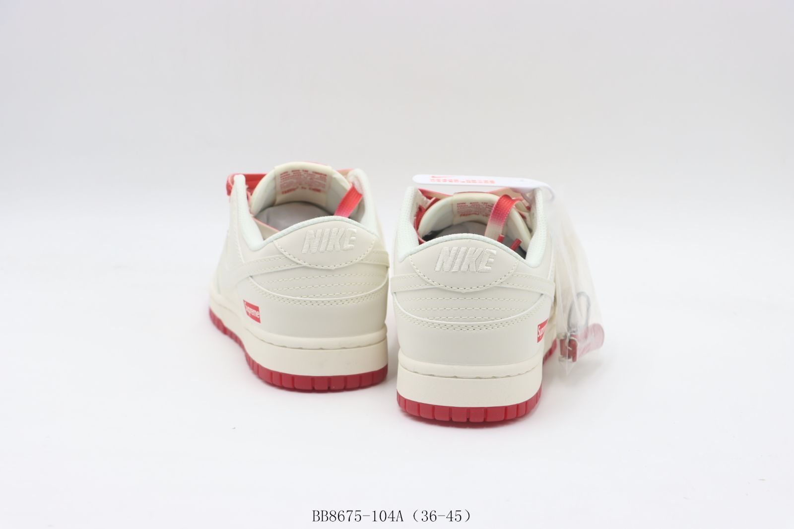ナイキ / NIKE ナイキSBローカットスケートシューズ ホワイトレッド スプリーム BB8675-104A ナイキ / NIKE ナイキSBローカットスケートシューズ ホワイトレッド スプリーム BB8675-104A