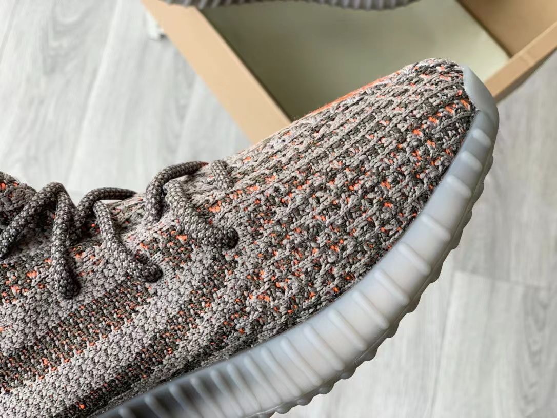 adidas YEEZYBoost350V2Beluga Reflective アディダス GW1229