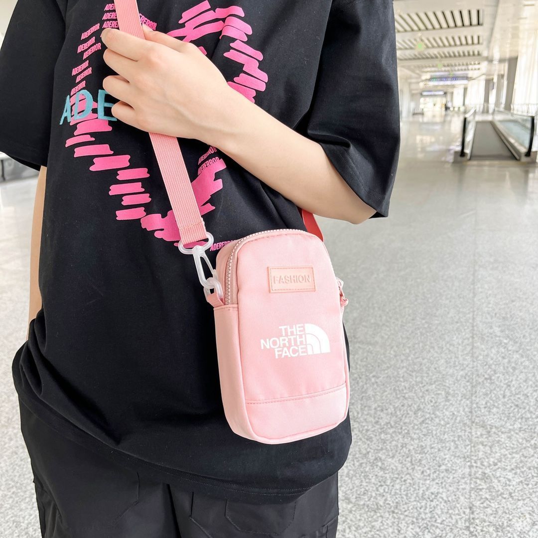 [本日特価] ザ・ノースフェイス ストリートスタイル クロスボディバッグ ユニセックス アウトドア スマホバッグ [本日特価|新品未使用品]