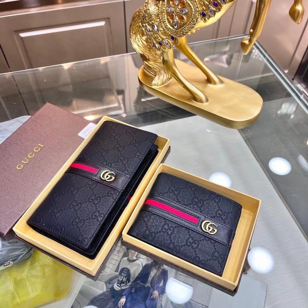 Gucciグッチ/ウォレット、クレジットカードスロットに紙幣と手形を収納、両用カードバッグウォレット、甘皮長短金二つ折り[本日特価|新品未使用品]