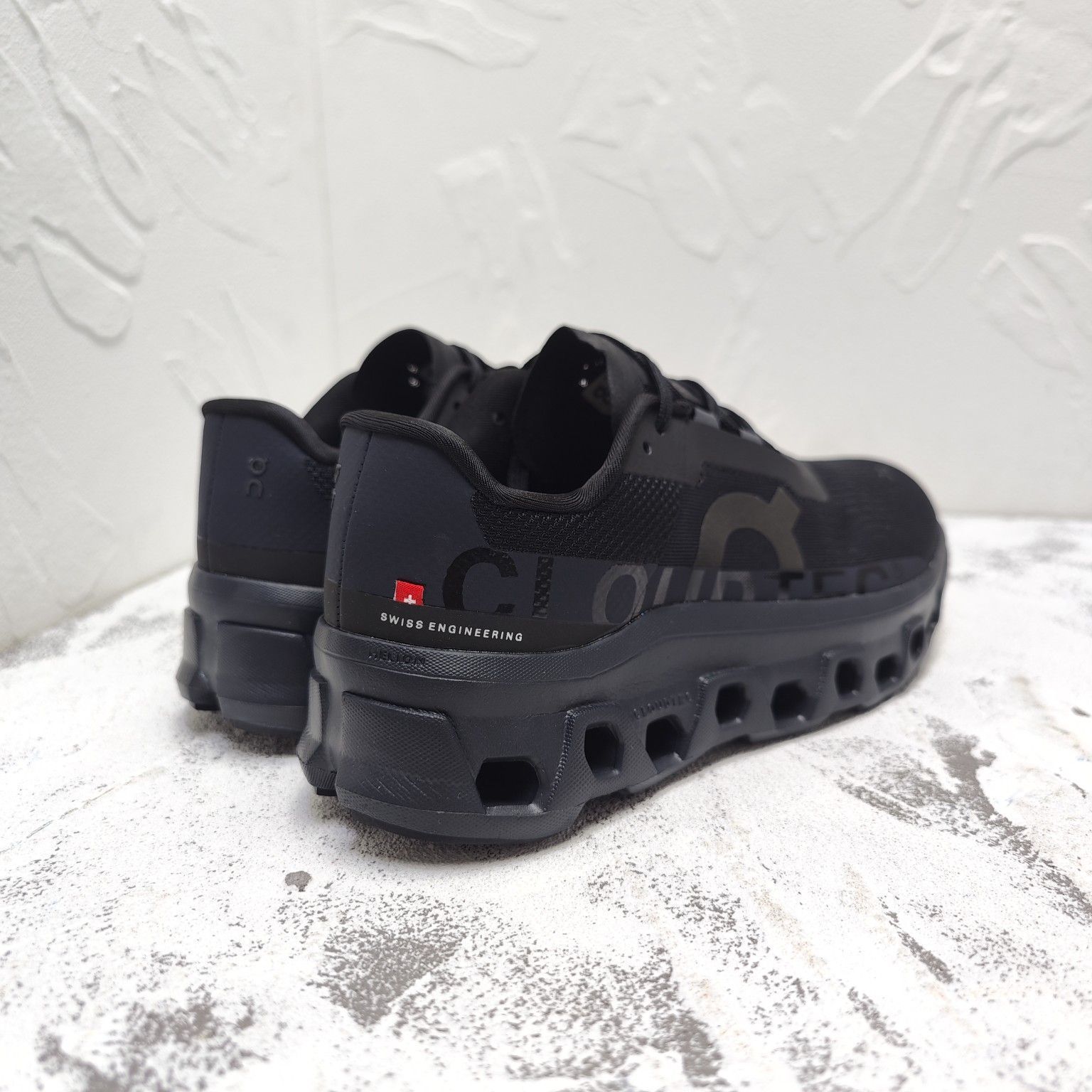 On Cloudmonster ジョギング スポーツ トレーニング ランニングシューズ メンズ レディー スニーカー タウンユース 新品 未使用 ブラック 全色 On Cloudmonster ジョギング スポーツ トレーニング ランニングシューズ メンズ レディー スニーカー タウンユース 新品 未使用 ブラック 全色