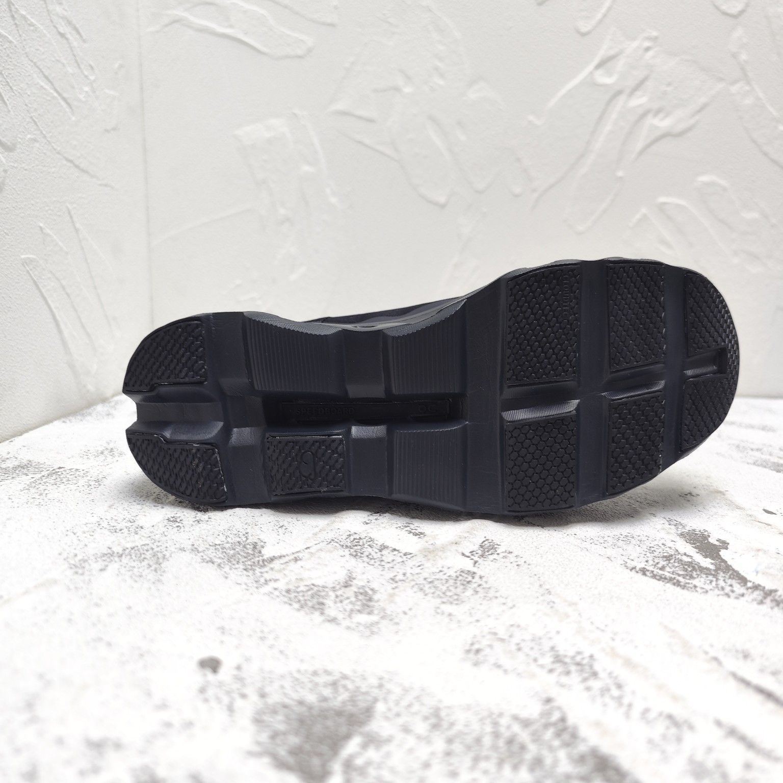On Cloudmonster ジョギング スポーツ トレーニング ランニングシューズ メンズ レディー スニーカー タウンユース 新品 未使用 ブラック 全色 On Cloudmonster ジョギング スポーツ トレーニング ランニングシューズ メンズ レディー スニーカー タウンユース 新品 未使用 ブラック 全色