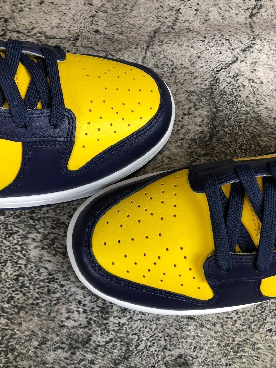 NIKE DUNK LOW RETRO 【MICHIGAN】 ナイキ ダンク ロー レトロ VARSITY MAIZE/MIDNIGHT NAVY/WHITE dd1391-700