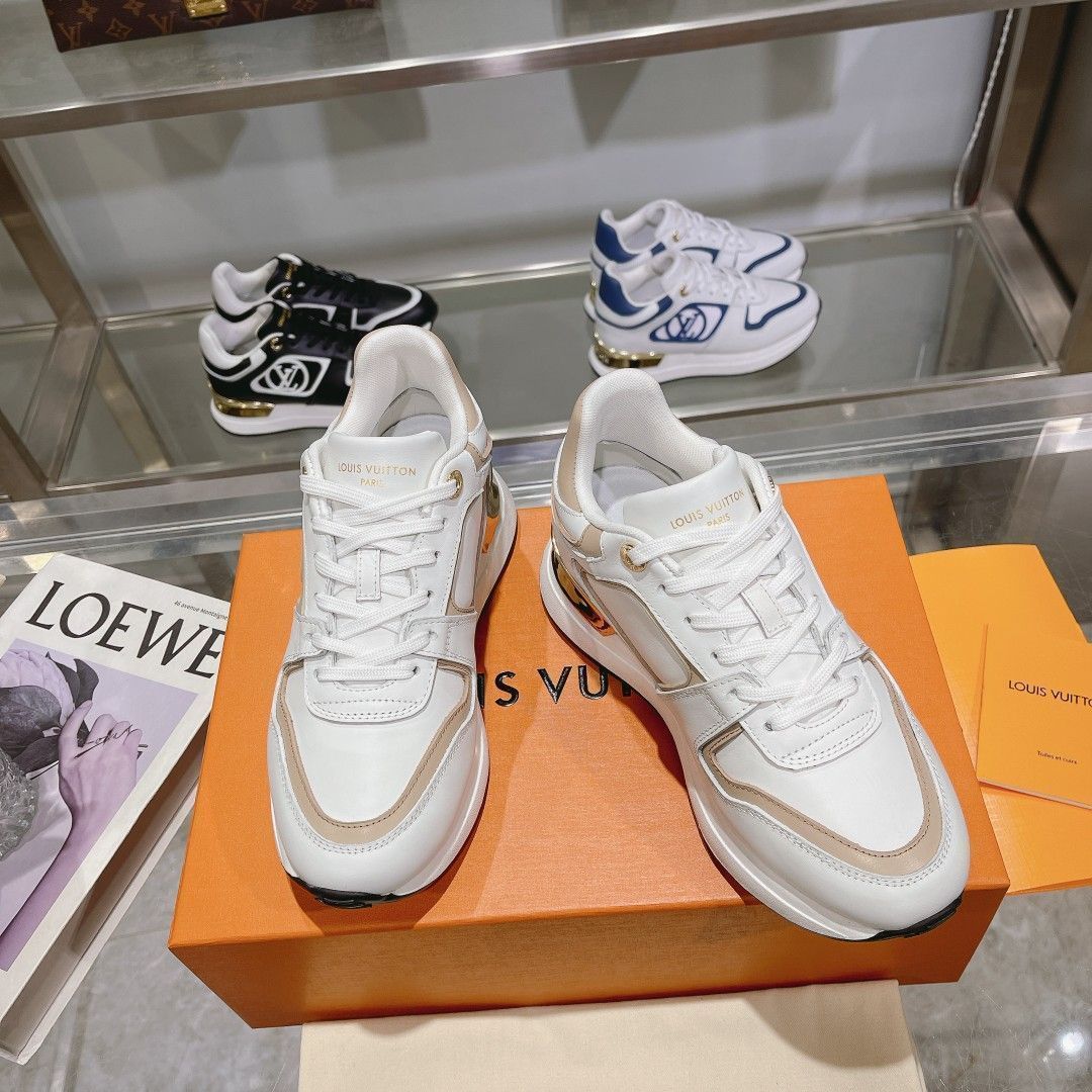 Louis Vuitton Neo Run Away 女性のロートップカジュアルシューズ