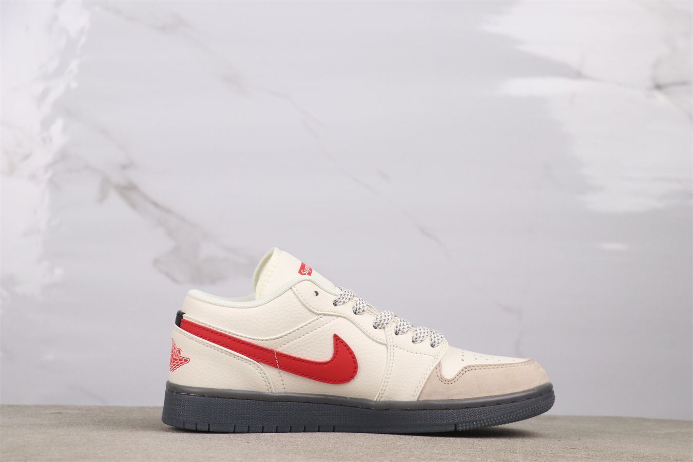 Air Jordan 1 Low OG SP XF8698-037