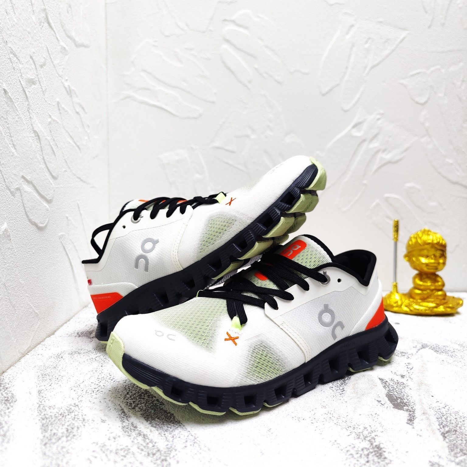 On Cloud X3 Sneakers オン クラウドX3 ジョギング スポーツ トレーニング ランニングシューズ メンズ レディース スニーカー タウンユース 新品 未使用 ホワイト グリーン 2色 On Cloud X3 Sneakers オン クラウドX3 ジョギング スポーツ トレーニング ランニングシューズ メンズ レディース スニーカー タウンユース 新品 未使用 ホワイト グリーン 2色