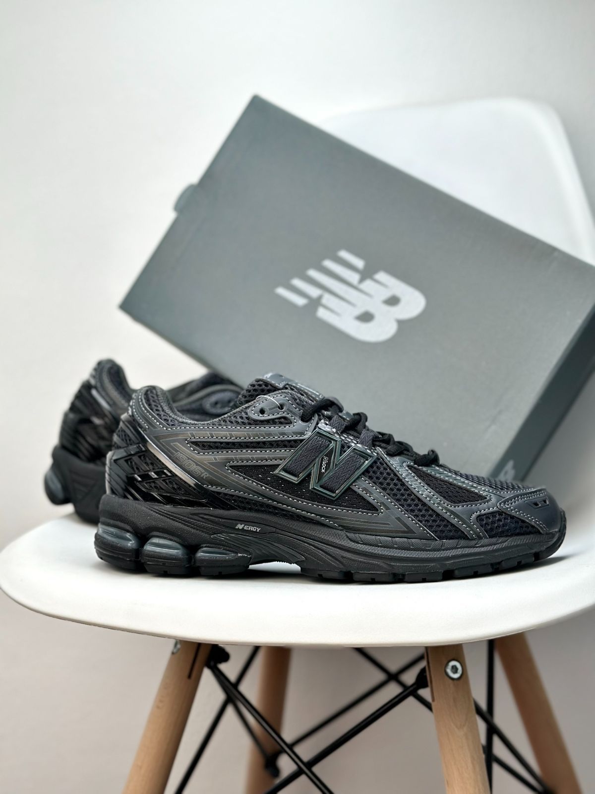 New Balance × COMME des GARCONS ニューバランス M1906RCM N-ERGY コムデギャルソン コラボ 黒 ブラック ランニングシューズ スニーカー