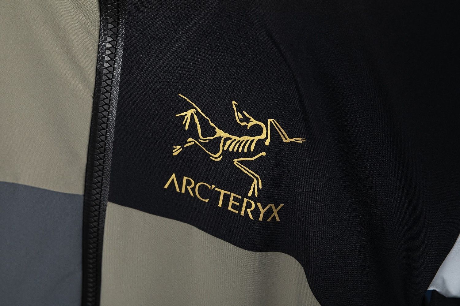 ARC'TERYX × BEAMS BETA JACKET 限定カラーハードシェル [本日特価|新品未使用品]