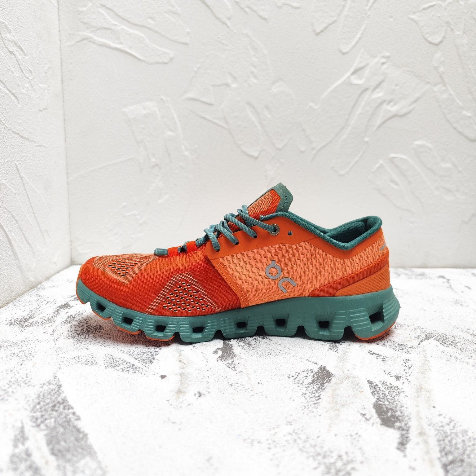 On Cloud X Sneakers オン クラウドX ジョギング スポーツ トレーニング ランニングシューズ メンズ レディース スニーカー タウンユース 新品 未使用 オレンジ