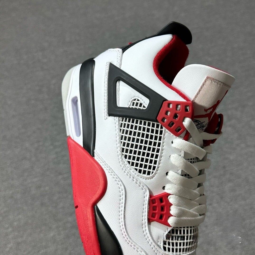 お値下げしました??即購入?? NIKE AIR JORDAN 4 RETRO OG 