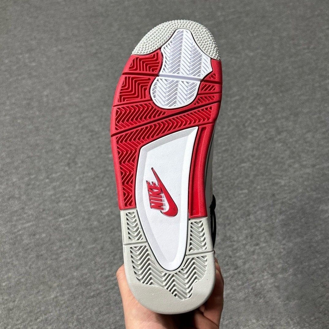 お値下げしました??即購入?? NIKE AIR JORDAN 4 RETRO OG 