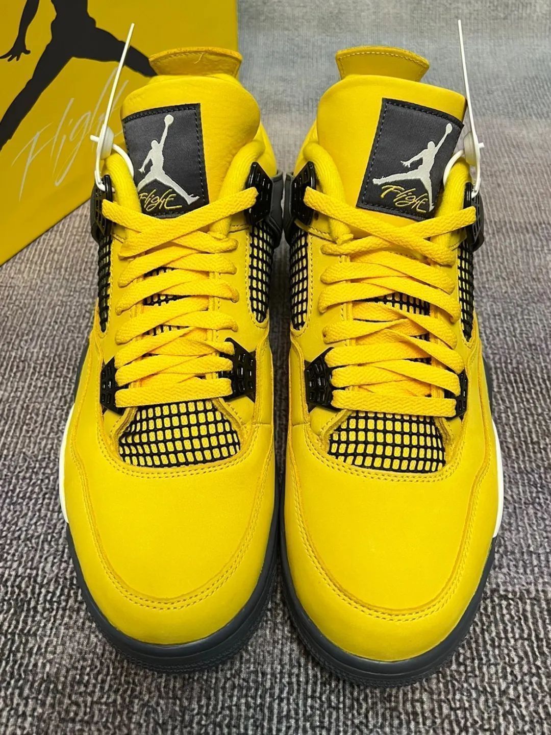 NIKE AIR JORDAN 4 RETRO TOUR