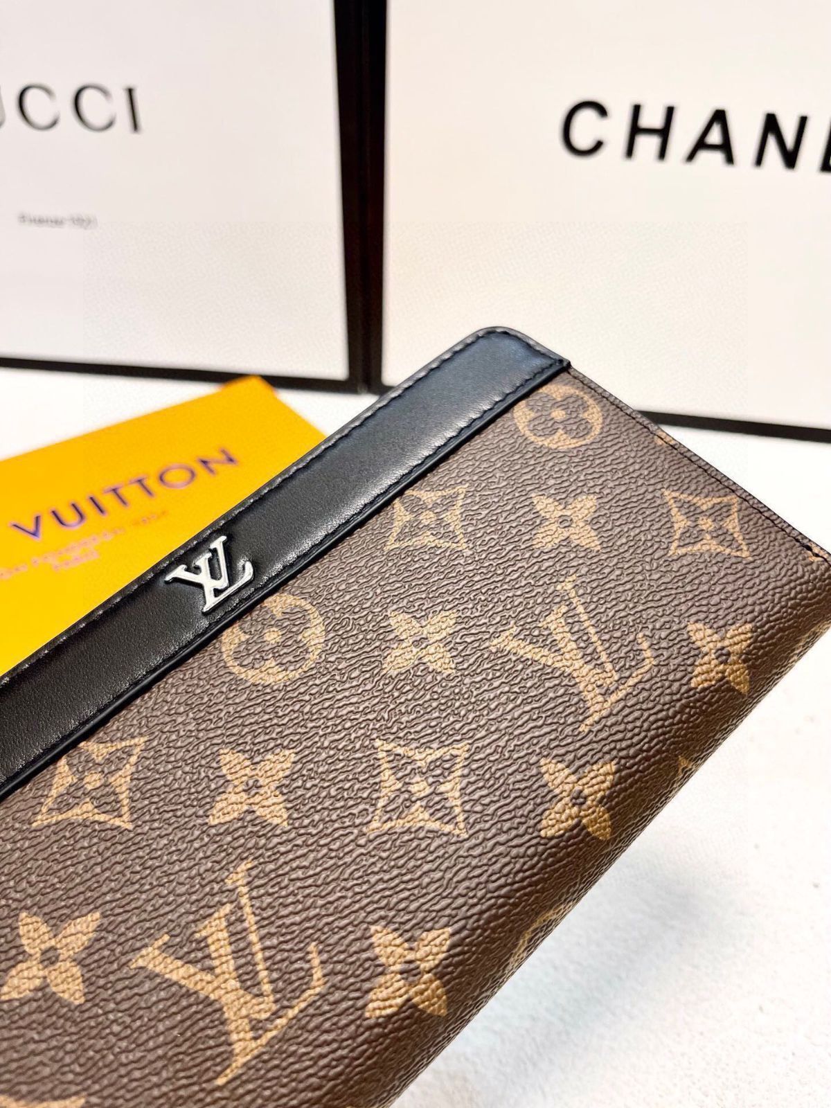 LV新型男性ハンドバッグ/財布、クレジットカードスロットに紙幣と手形を収納し、両用カードバッグ財布、[本日特価|新品未使用品]