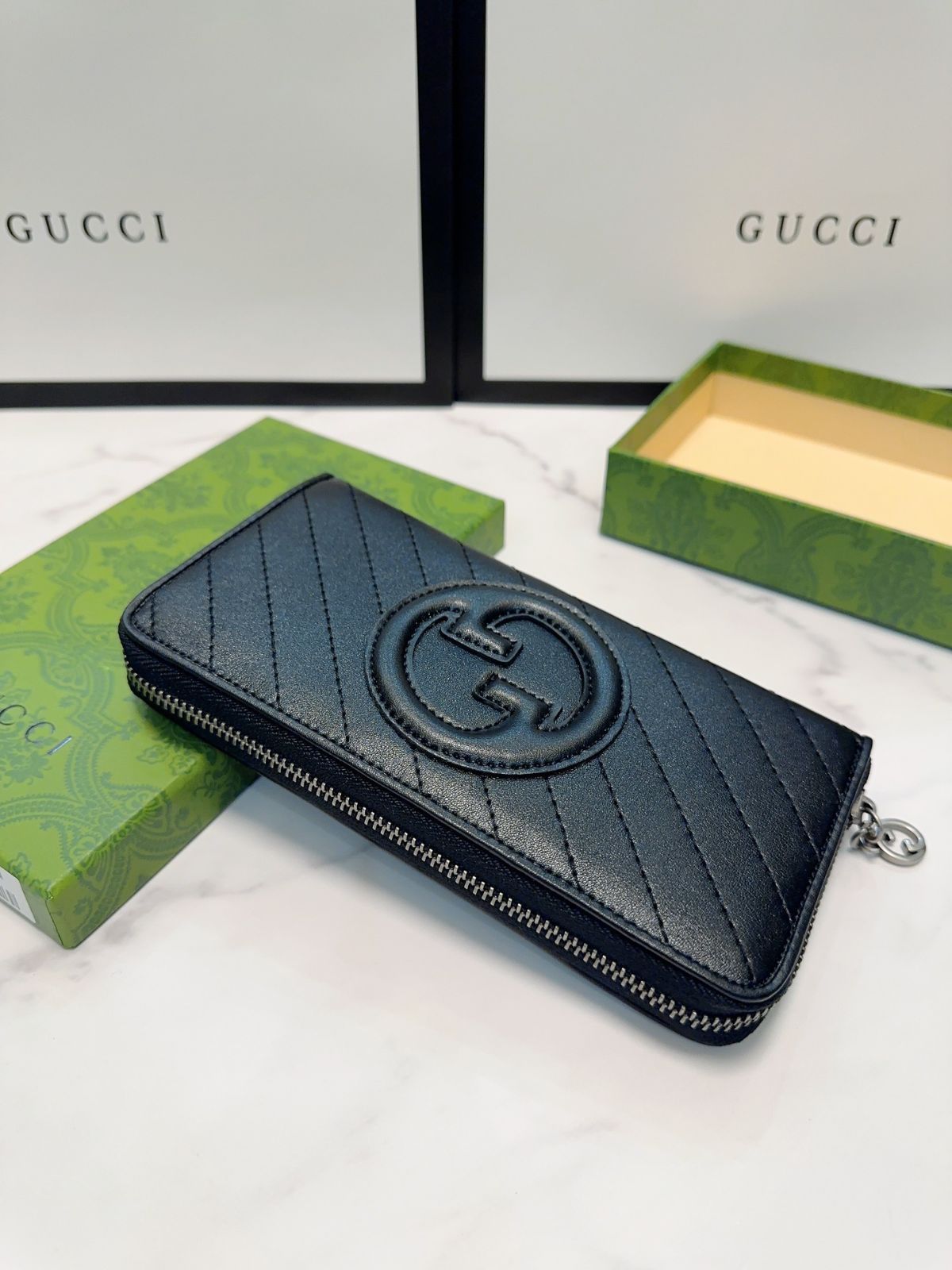 GUCCiグッチ新作財布、財布、銀行カードバッグ、シングルファスナー財布[本日特価|新品未使用品]