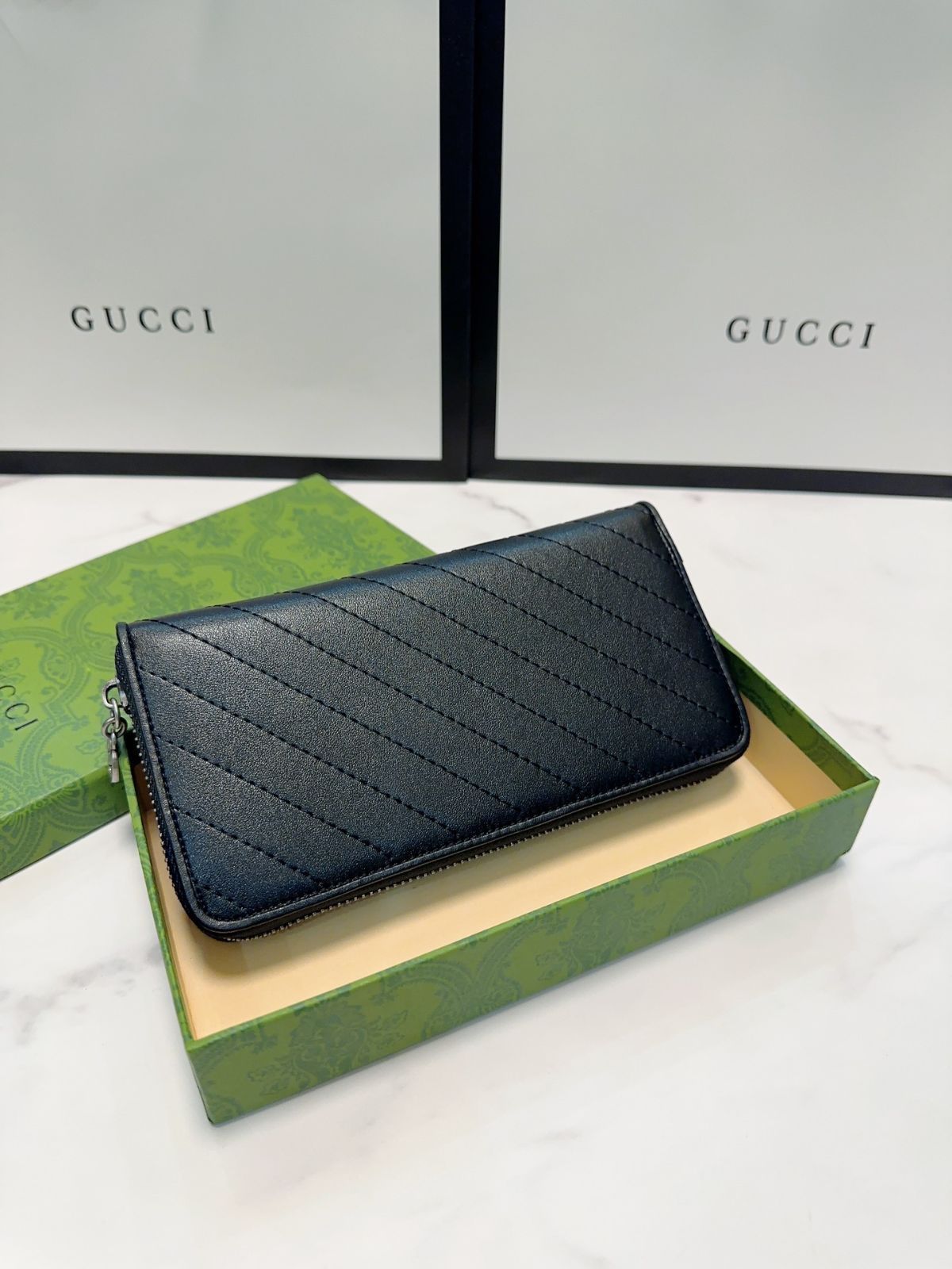 GUCCiグッチ新作財布、財布、銀行カードバッグ、シングルファスナー財布[本日特価|新品未使用品]