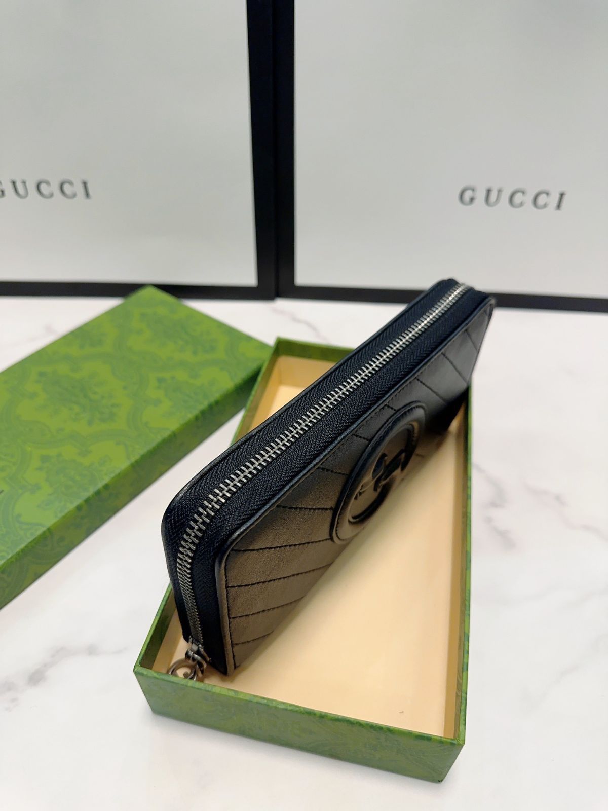 GUCCiグッチ新作財布、財布、銀行カードバッグ、シングルファスナー財布[本日特価|新品未使用品]
