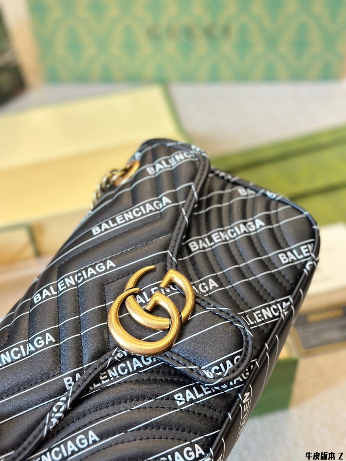 【本日限定特価】GUCCI マーモント シングルショルダーバッグ レザーバージョン 26cm 高級感あるデザイン[本日特価|新品未使用品]