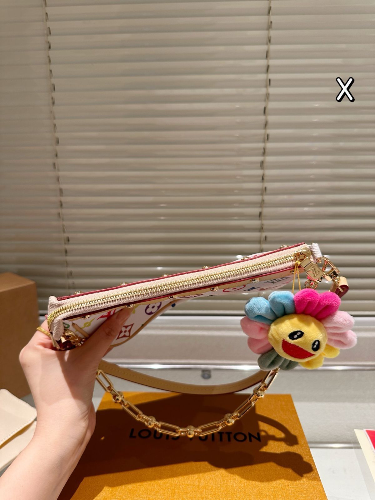 【今日特価】LV x Takashi Murakami Pillow Bag ルイ・ヴィトン 村上隆 ピロー バッグ-WTO輸入3 【今日特価】LV x Takashi Murakami Pillow Bag ルイ・ヴィトン 村上隆 ピロー バッグ-WTO輸入3