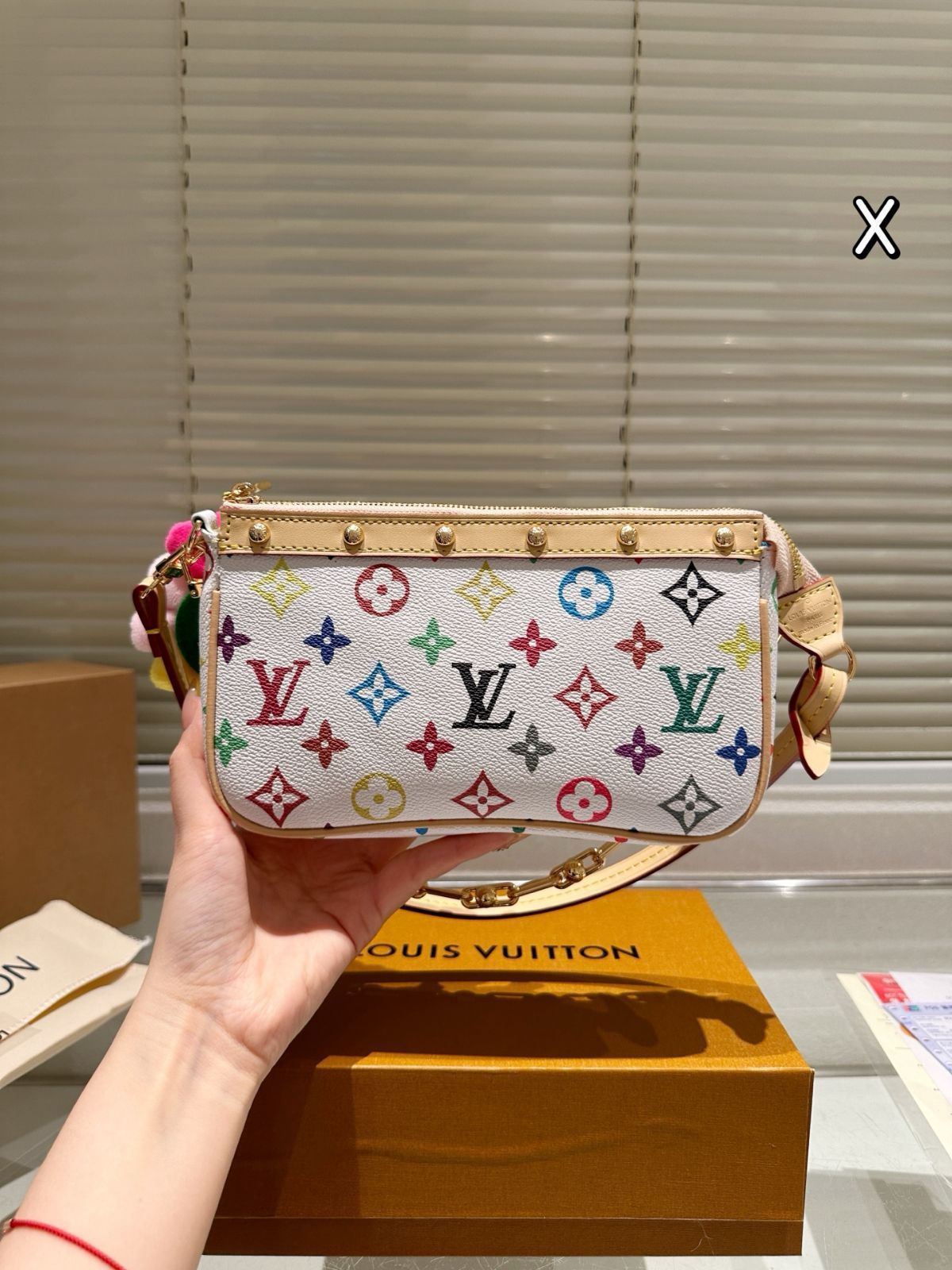 【今日特価】LV x Takashi Murakami Pillow Bag ルイ・ヴィトン 村上隆 ピロー バッグ-WTO輸入3 【今日特価】LV x Takashi Murakami Pillow Bag ルイ・ヴィトン 村上隆 ピロー バッグ-WTO輸入3