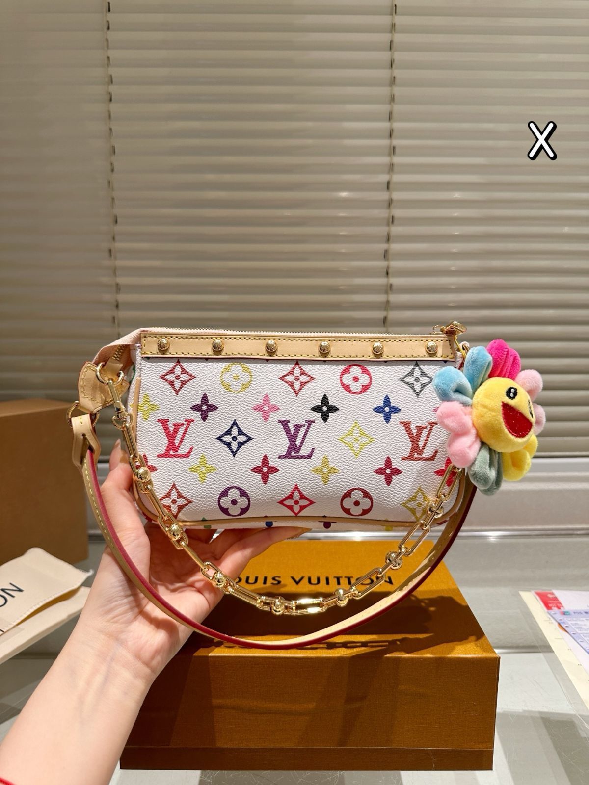 【今日特価】LV x Takashi Murakami Pillow Bag ルイ・ヴィトン 村上隆 ピロー バッグ-WTO輸入3 【今日特価】LV x Takashi Murakami Pillow Bag ルイ・ヴィトン 村上隆 ピロー バッグ-WTO輸入3