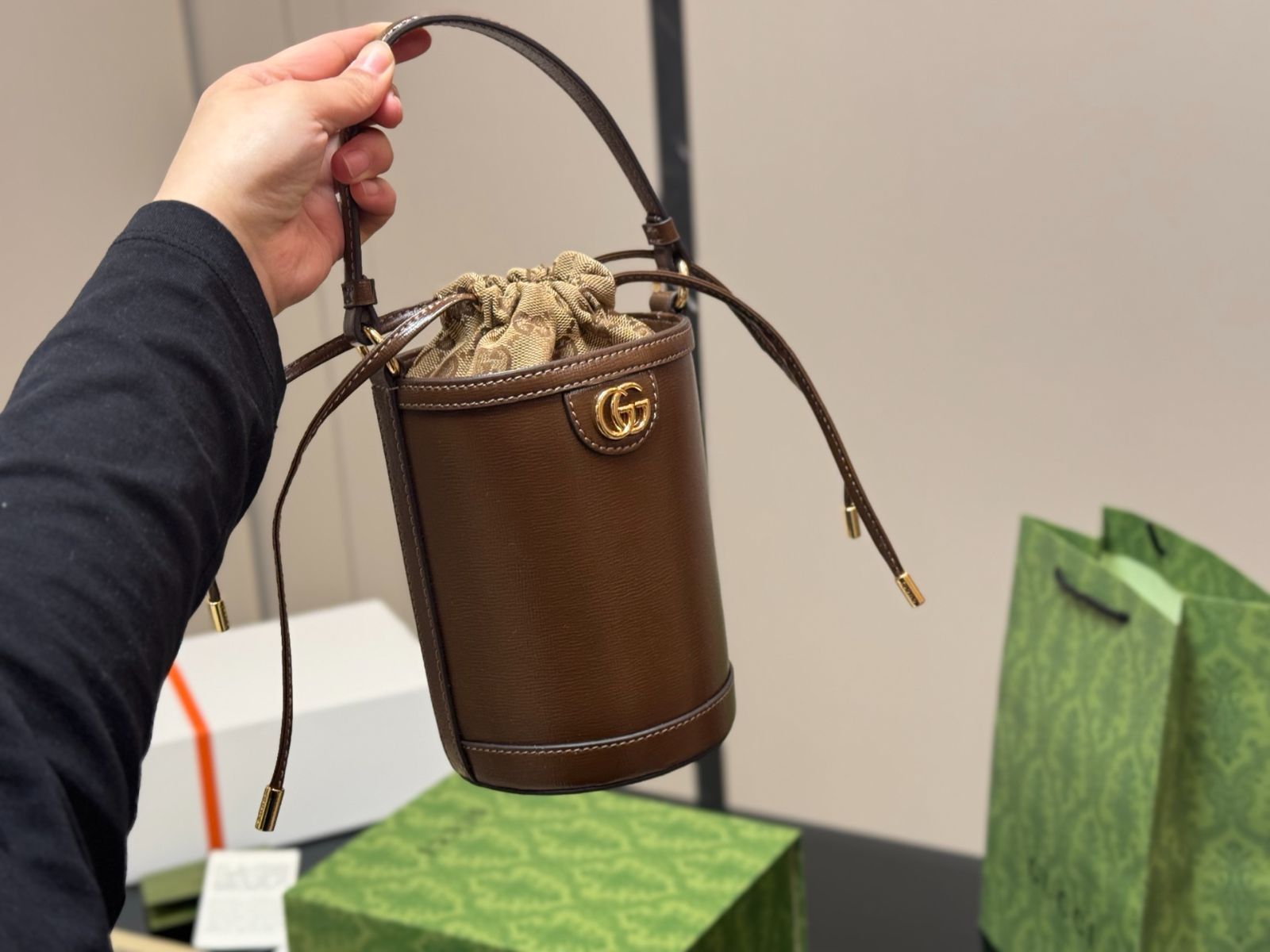 【今日特価】GUCCI Ophidia グッチ オフィディア バケットバッグ-WTO輸入2 【今日特価】GUCCI Ophidia グッチ オフィディア バケットバッグ-WTO輸入2